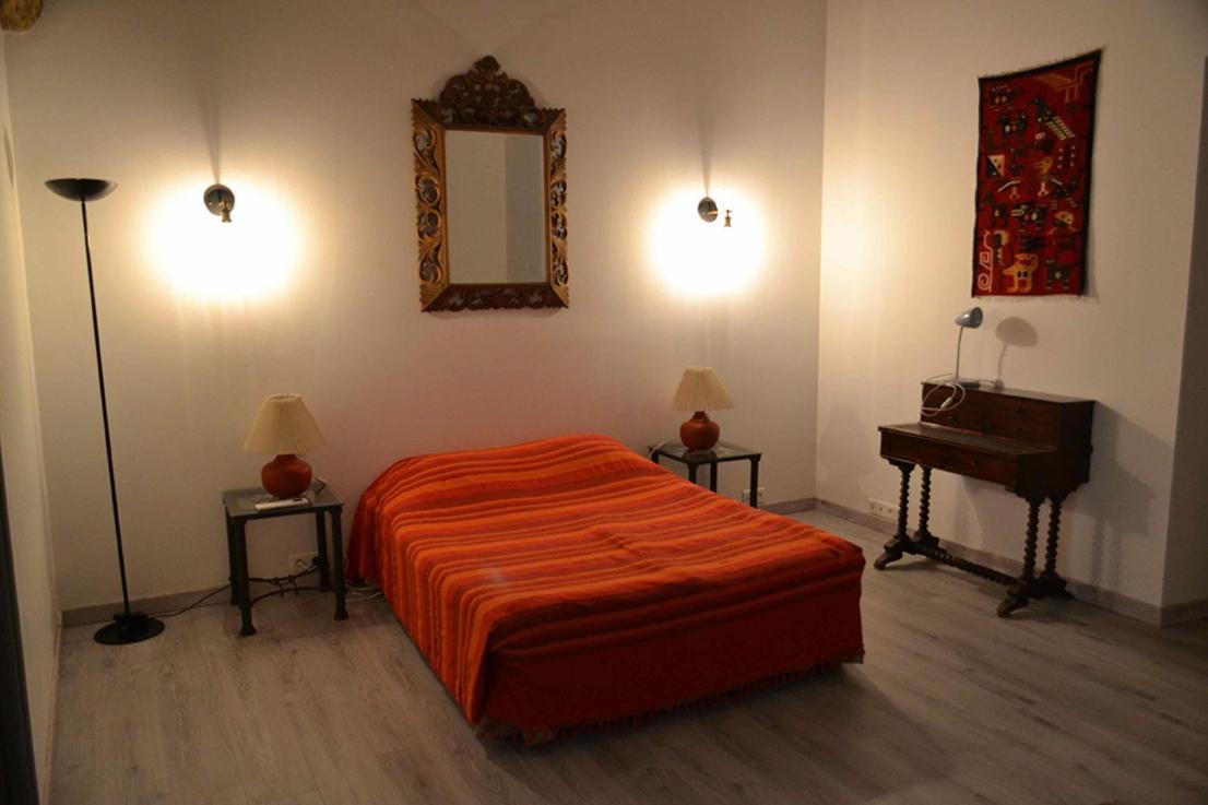 Chambres D Hotes De Charme Dans Mas La Souvine Du 17Eme, Chambres Climatisees Bédarrides Exteriér fotografie