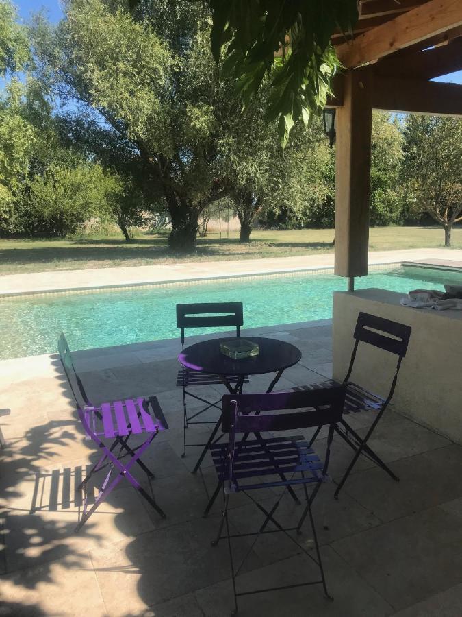 Chambres D Hotes De Charme Dans Mas La Souvine Du 17Eme, Chambres Climatisees Bédarrides Exteriér fotografie
