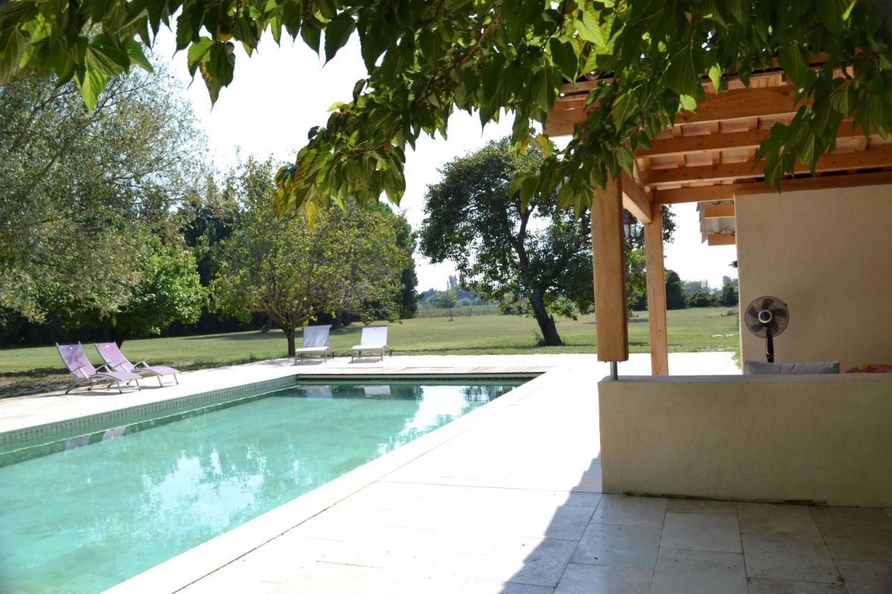 Chambres D Hotes De Charme Dans Mas La Souvine Du 17Eme, Chambres Climatisees Bédarrides Exteriér fotografie